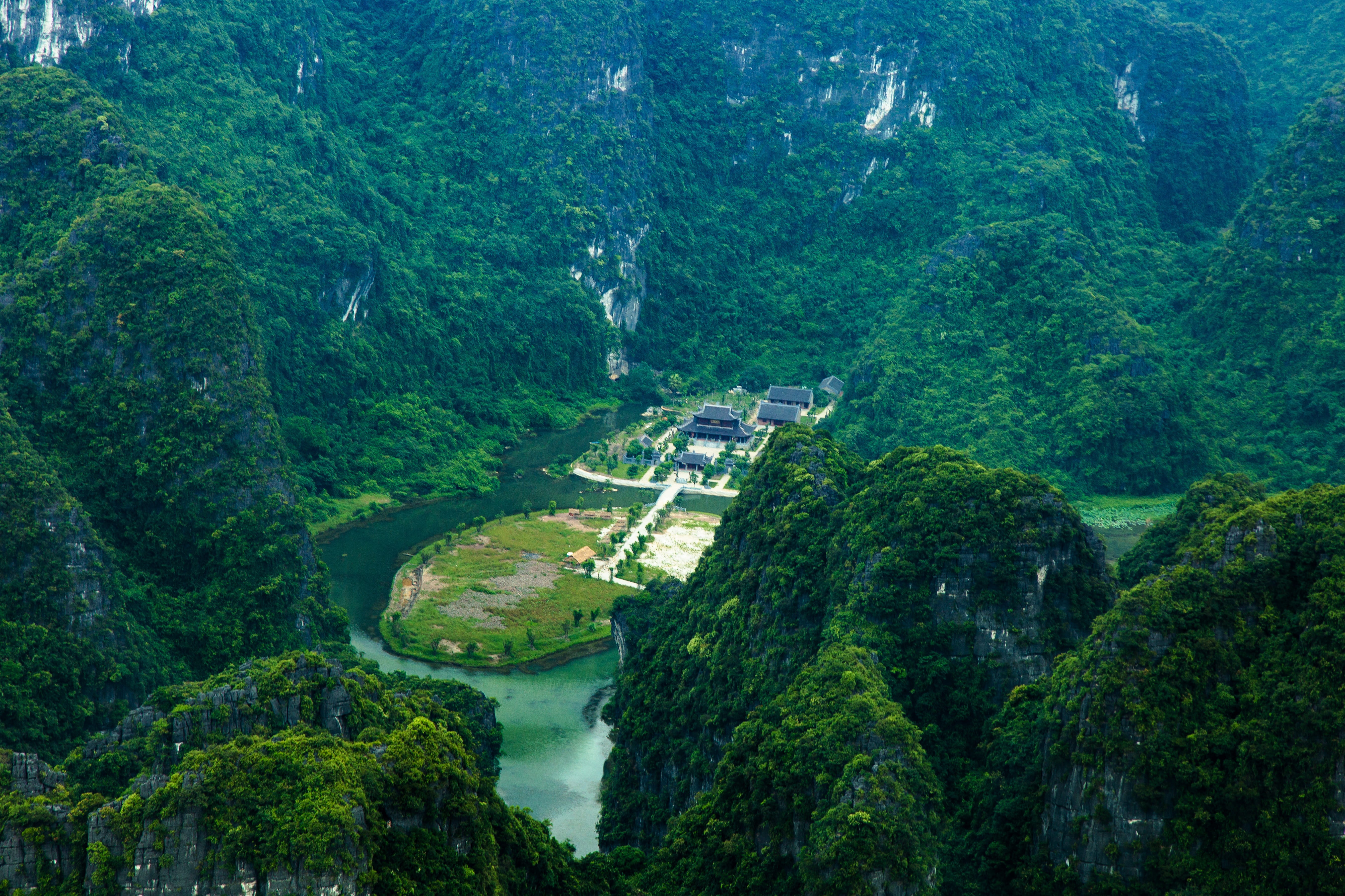  TOUR DU LỊCH NINH BÌNH 2 NGÀY 1 ĐÊM
